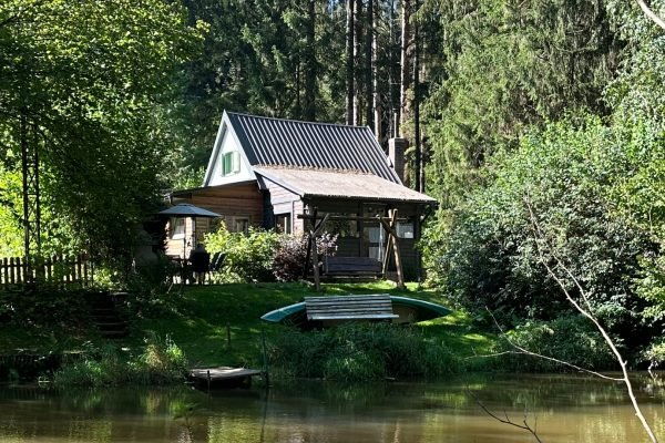 Chata Kletečná (Sedlická přehrada) – ráj rybářů