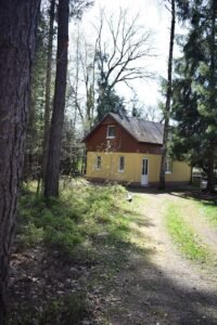 chata-roudna-u-luznice-prijezdova-cesta-679c-
