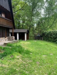 chata-u-reky-luznice-na-svadlackach-3c37-