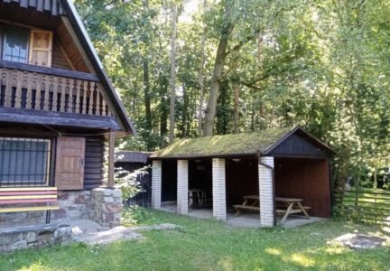 chata-u-reky-luznice-na-svadlackach-a487-