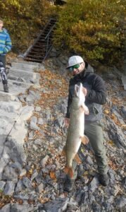 stika-113-cm-ulovena-koncem-rijna-2021-primo-pred-chatou-9b3a-1-1