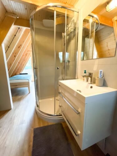 img-8874-68a8-952388