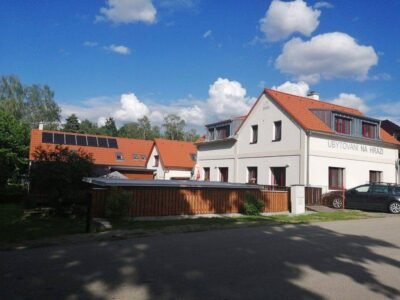 pohled-na-cely-objekt-z-ulice-190a-