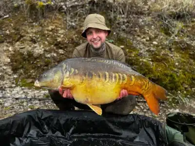 a3684e17-e147-4b39-bb0a-0e368cff440b-1